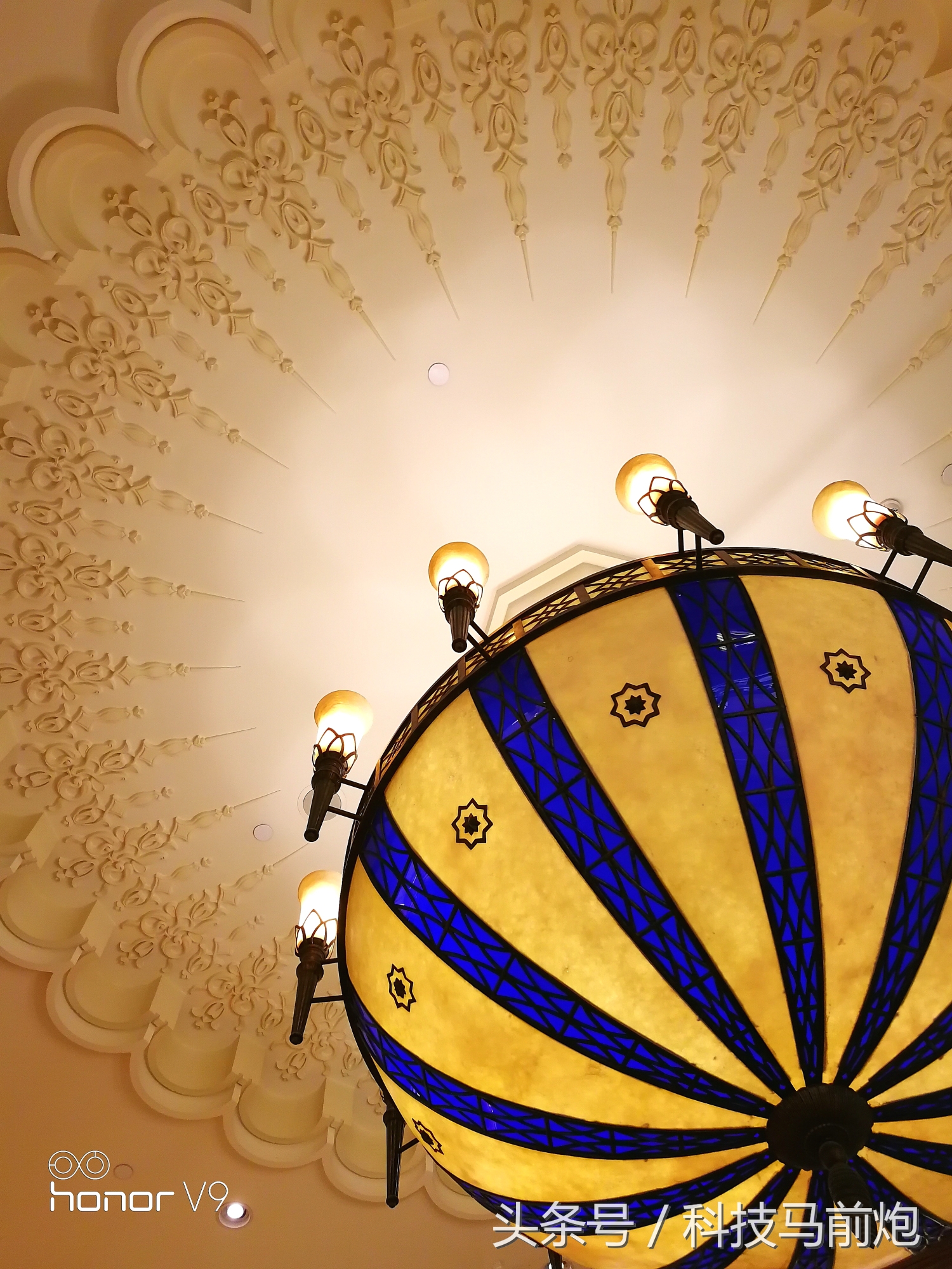 见证沙漠奇迹之美，带着荣耀V9开启迪拜奇遇记