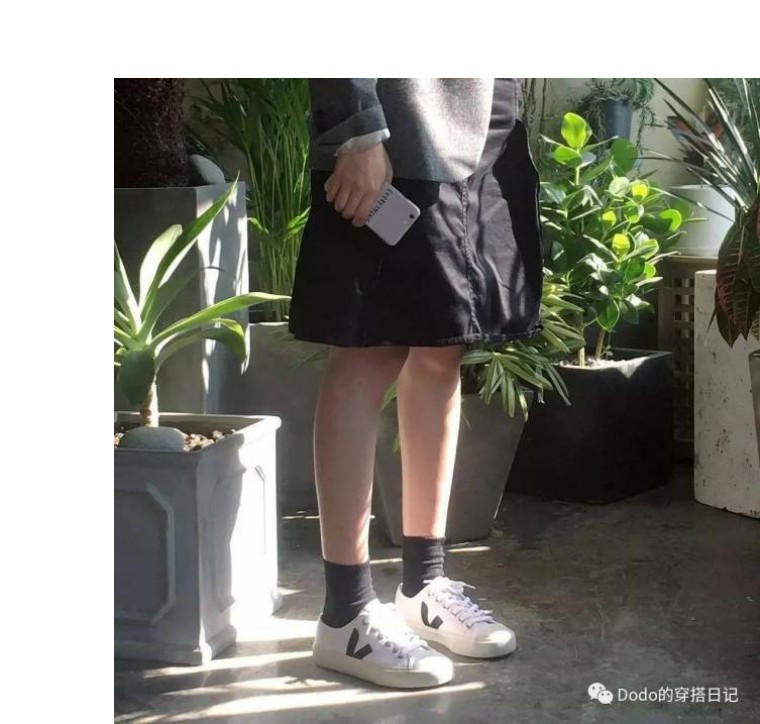 潮流轻奢小白鞋百搭时尚休闲,潮流休闲复古小白鞋