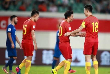 郜林武磊补射,郜林踢飞点球武磊打进