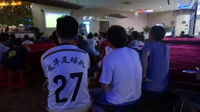 欧冠夺冠呐喊,欧冠赛场现场呐喊