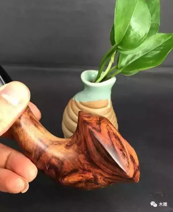 海南黄花梨有味道吗,海南黄花梨用火烤是什么味