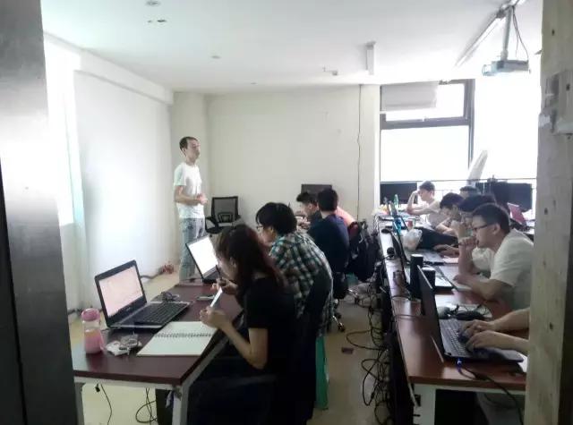 晟司科技，用良心做教育