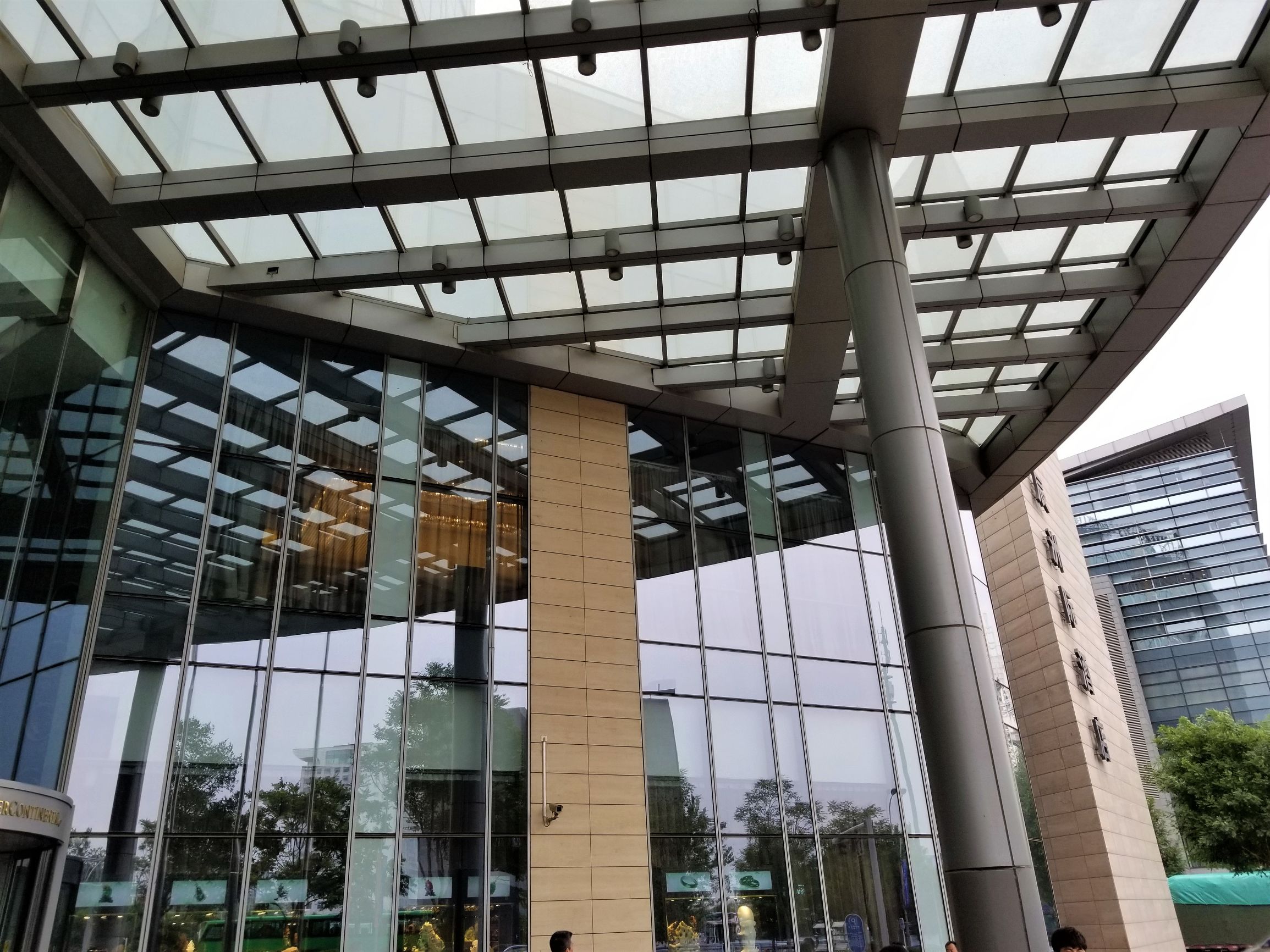 当年的三星s8才是最惊艳的,三星galaxys8有多惊艳