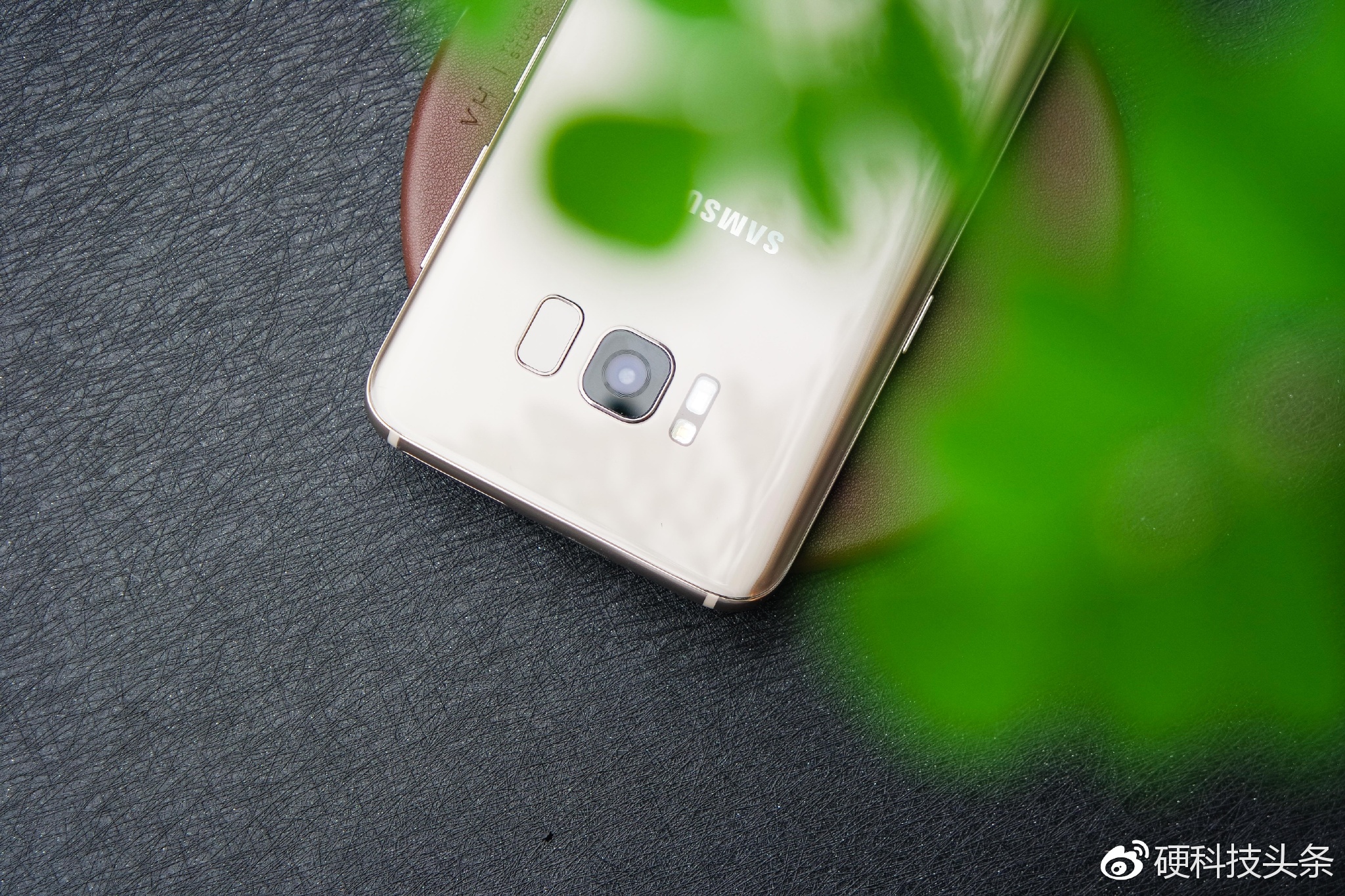 安卓阵营vs苹果阵营,盖乐世s跟三星s7对比