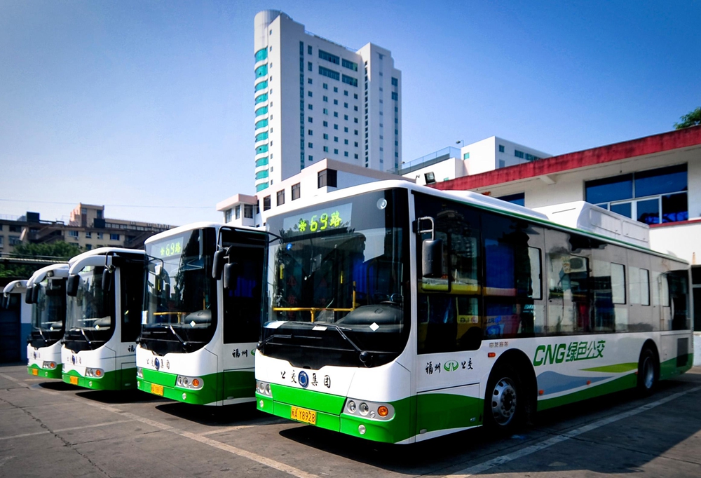 你的年薪适合开多少钱的车,每个月8万工资开什么车