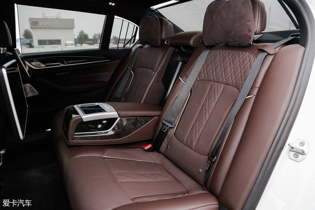 宝马530li尊享m运动版测试,宝马530lixdrive豪华版试驾