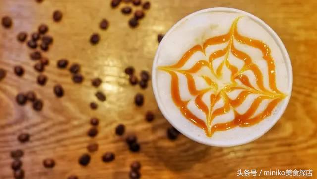 西南第一家吐司专门店，一出炉10分钟抢光！