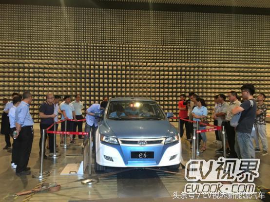 深圳第一批比亚迪纯电出租车,比亚迪新能源出租车司机的心酸