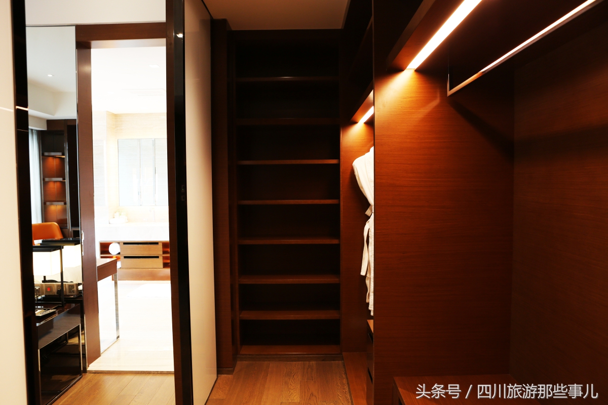 和领事、CEO做邻居，揭秘这家成都最贵的服务式公寓