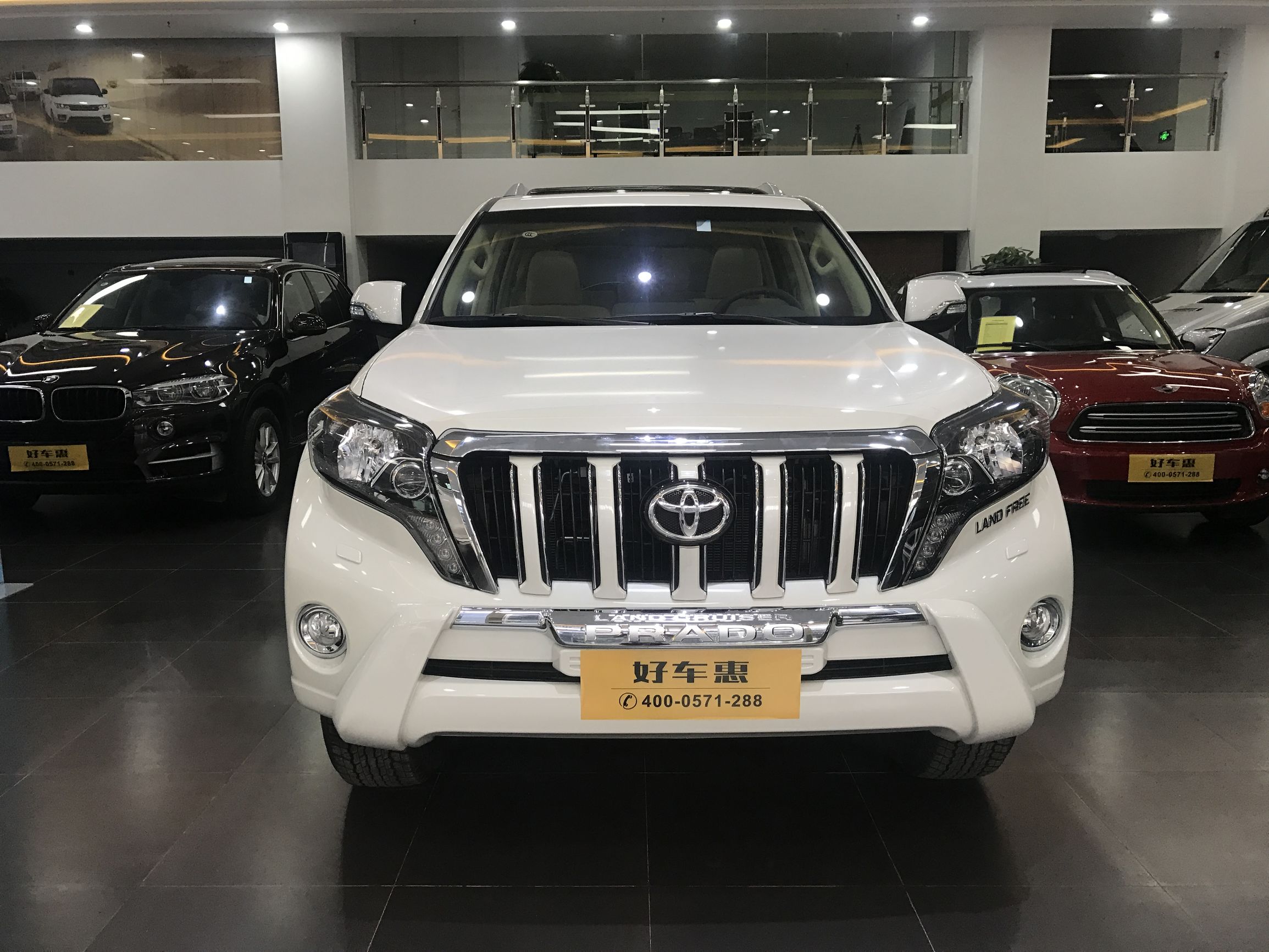 18年顶配限量版酷路泽熏黑大灯,19款丰田霸道顶配限量版