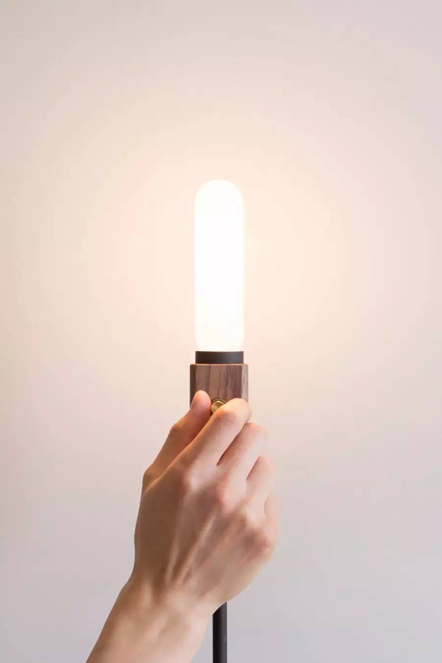 WaldPlugLamp丨简约你的生活——“落地灯”