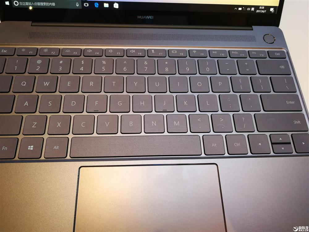 华为新款笔记本和苹果笔记本对比,华为即将出的新笔记本二合一