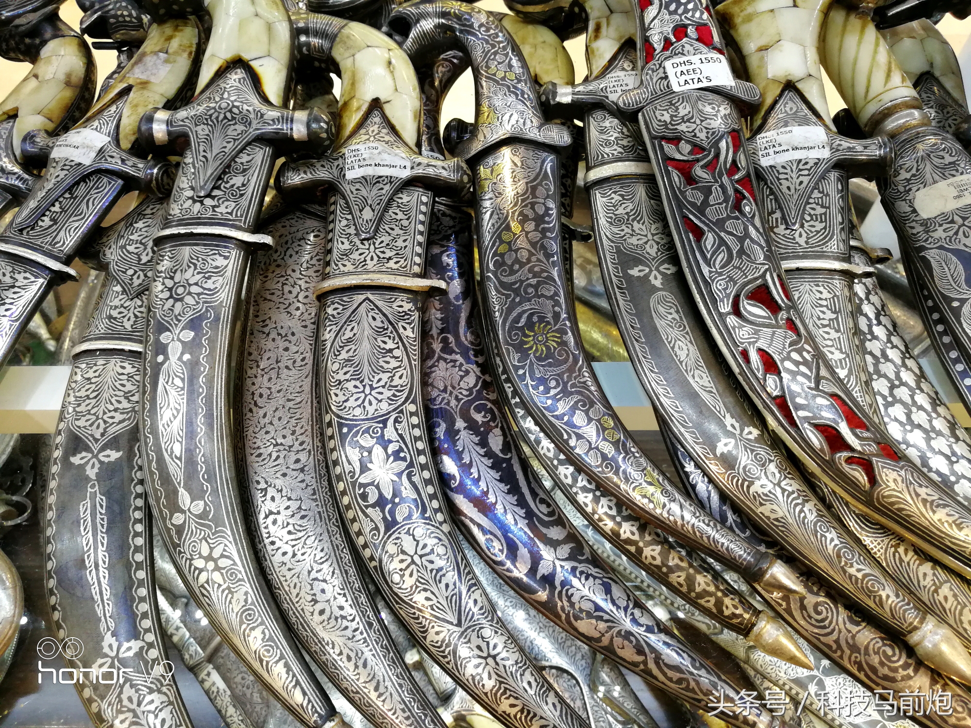 见证沙漠奇迹之美，带着荣耀V9开启迪拜奇遇记