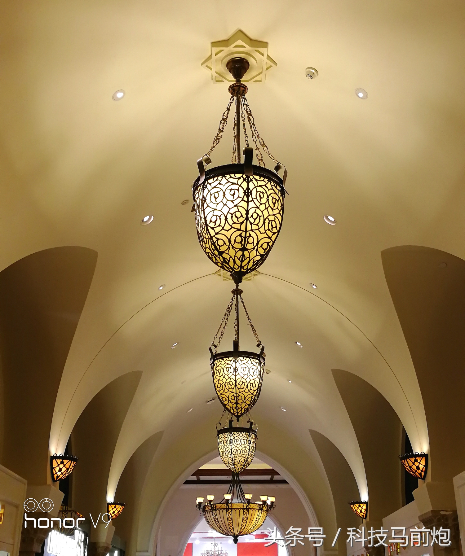 见证沙漠奇迹之美，带着荣耀V9开启迪拜奇遇记