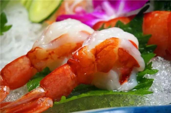 所有的美好都藏在不经意间，日式顶级活造刺身料理等你来寻味！