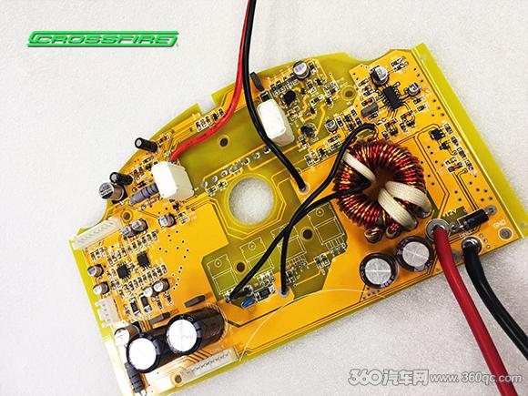 400瓦美式隐形重炮!交叉火力CF-A15备胎低音炮测评