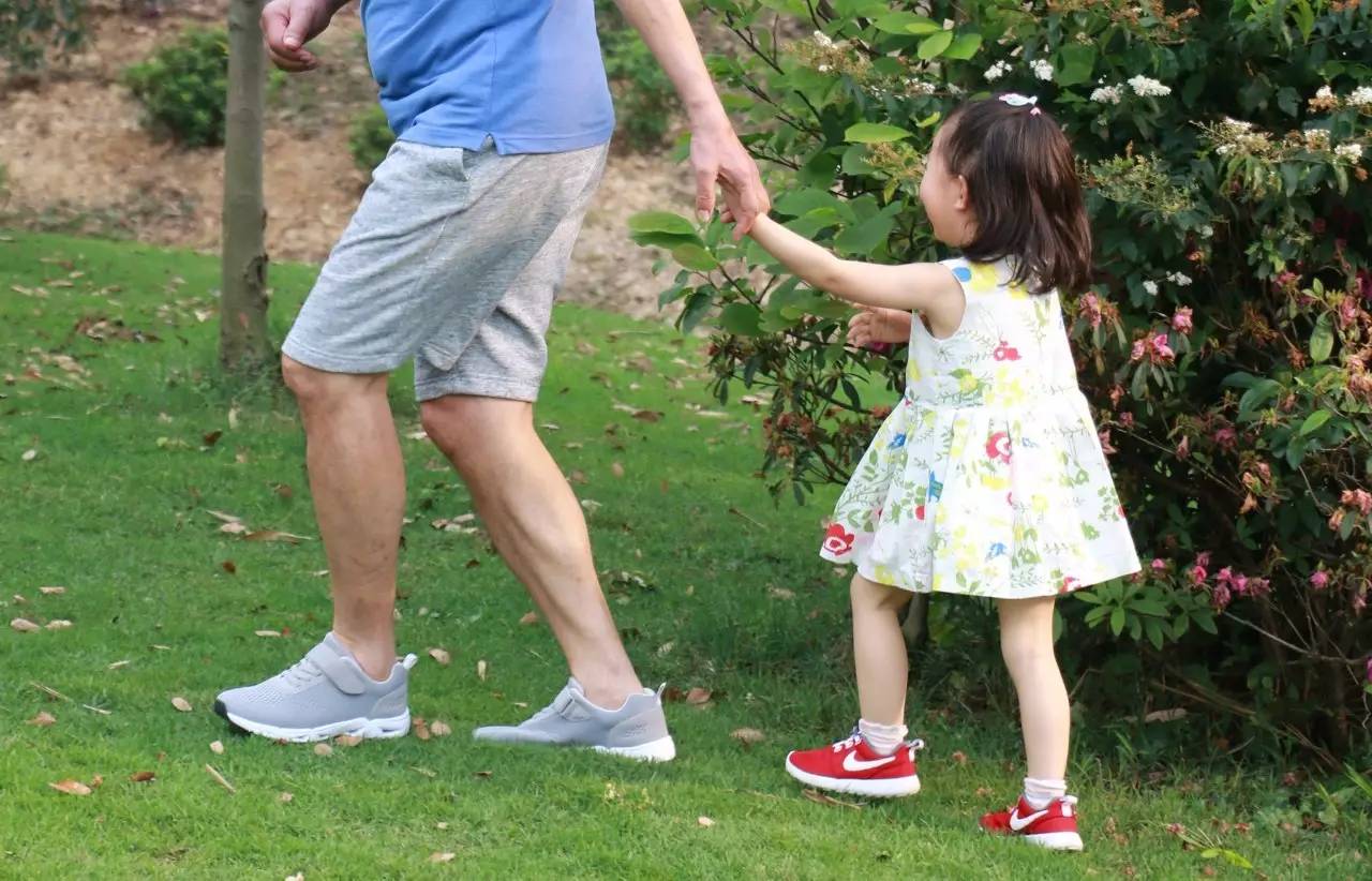 脚趾茧去除最简单方法,脚趾上长了个硬疙瘩像茧怎么去除