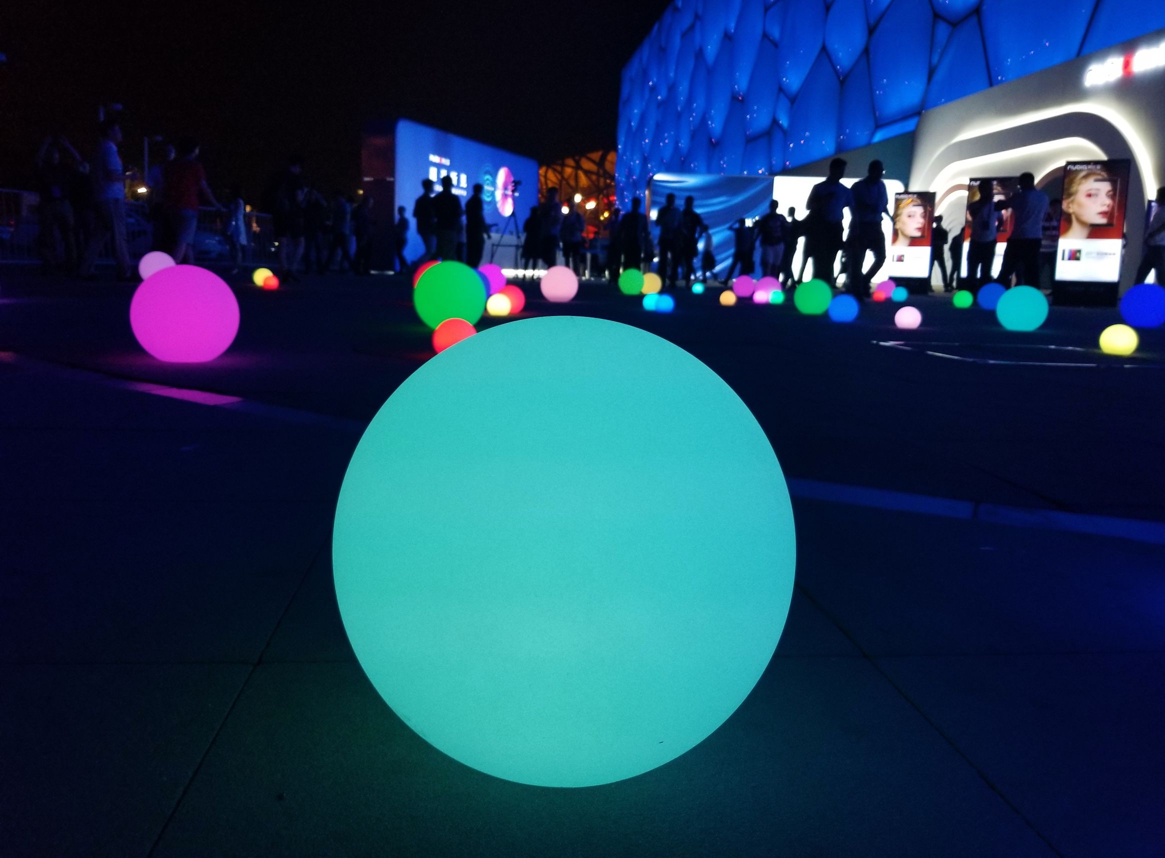 当年的三星s8才是最惊艳的,三星galaxys8有多惊艳