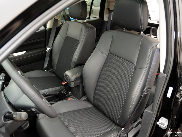 jeep指南者进口2.0两驱咋样,jeep指南者进口2015豪华版