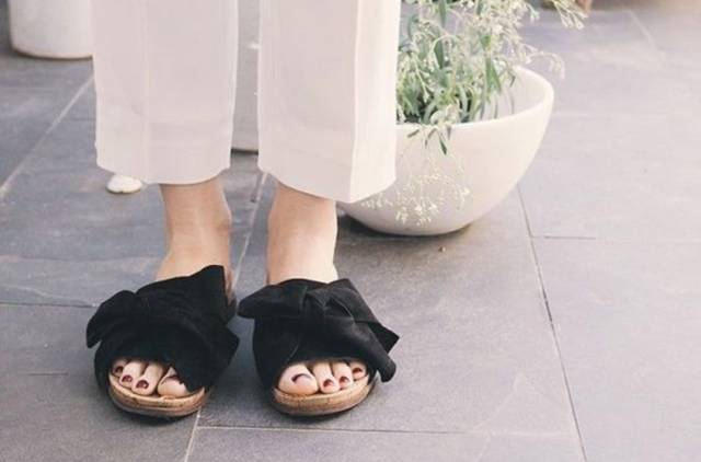 粗跟包头凉鞋适合什么脚型,各种脚型适合穿的学生凉鞋