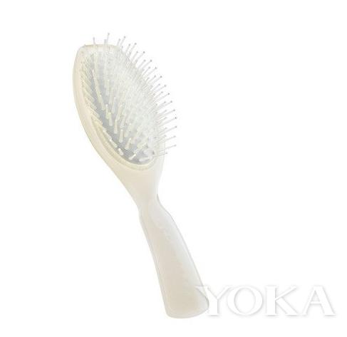 答应我看完这篇就不要再买十元店的塑料梳子了好吗？