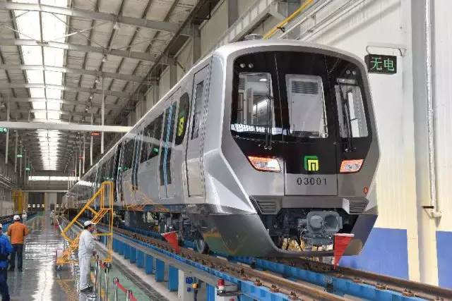 匠心｜石家庄“百年铁路大厂”：在机器轰鸣中修炼着宁静与专注！