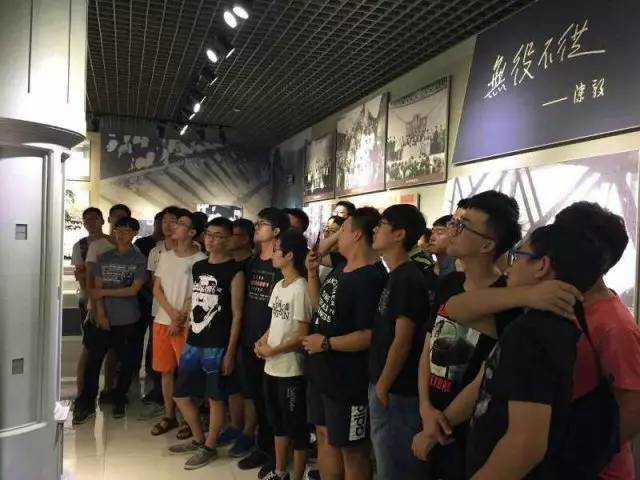 匠心｜石家庄“百年铁路大厂”：在机器轰鸣中修炼着宁静与专注！