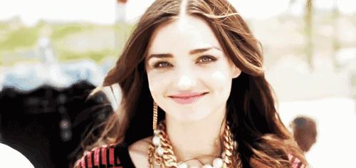 赵丽颖新发型短直发造型,发型赵丽颖披肩编发公主头