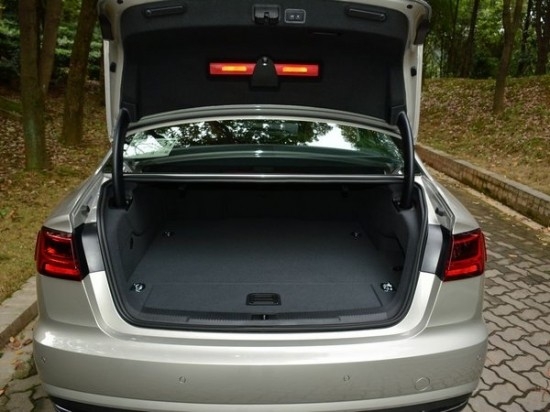 奥迪a6l2017款最低价多少钱,奥迪a6l2017款优惠多少钱