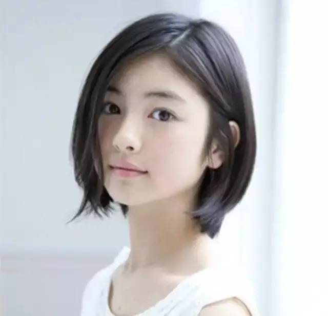 发际线低的女生适合什么发型,45岁女人发际线低适合什么发型