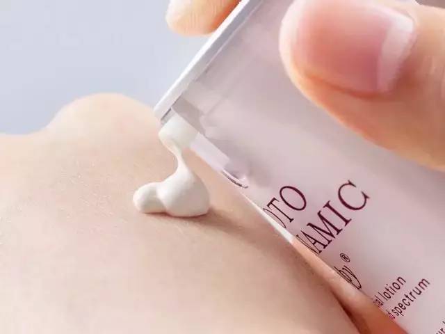 晒后修复稳定保湿的护肤品,补水退红最有效的产品