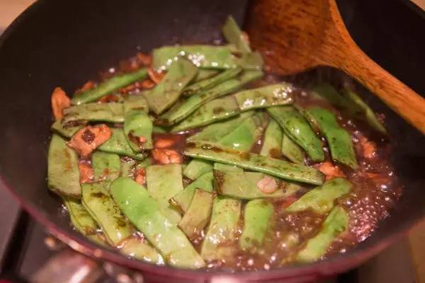 在家怎么自己弄麻辣香锅,30秒教会你在家制作麻辣香锅