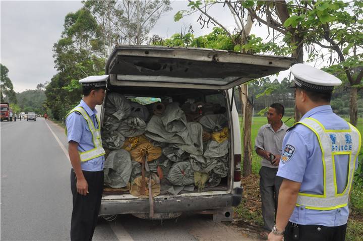 各类货车和危险品运输车实施限行,大型货车上路安全专项整治