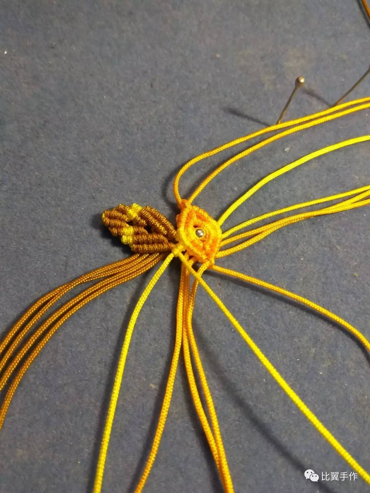 蝴蝶的各种编法教程,比翼双飞编织教程简单又漂亮