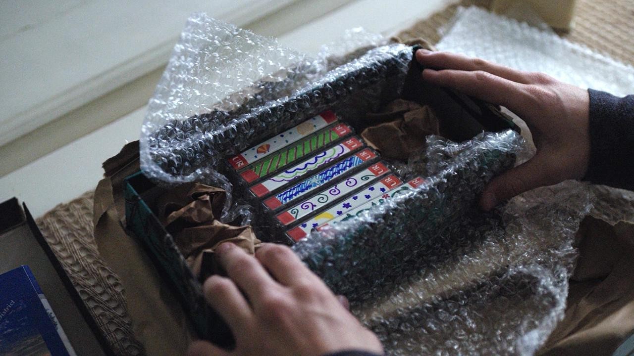 13个原因：美国花季少女自杀后，留下了13盘磁带｜五官科