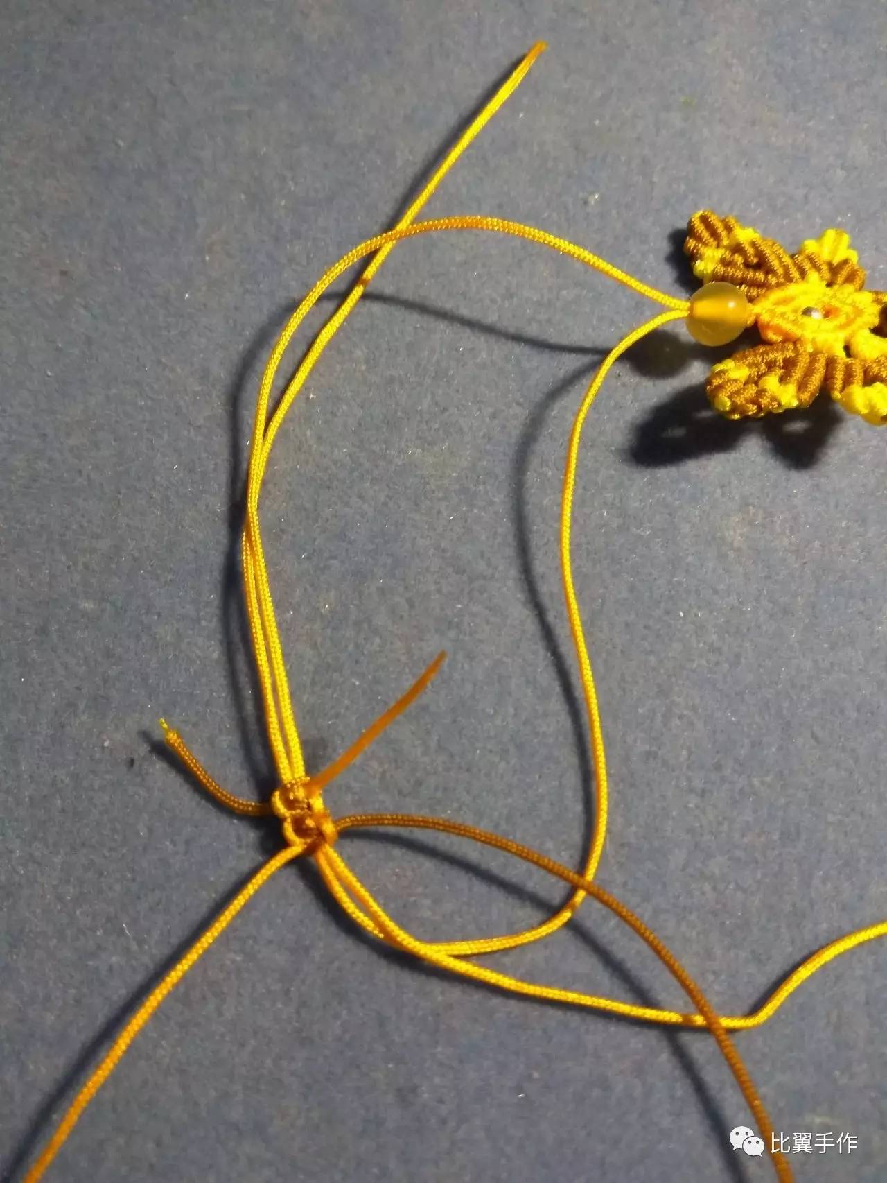 蝴蝶的各种编法教程,比翼双飞编织教程简单又漂亮