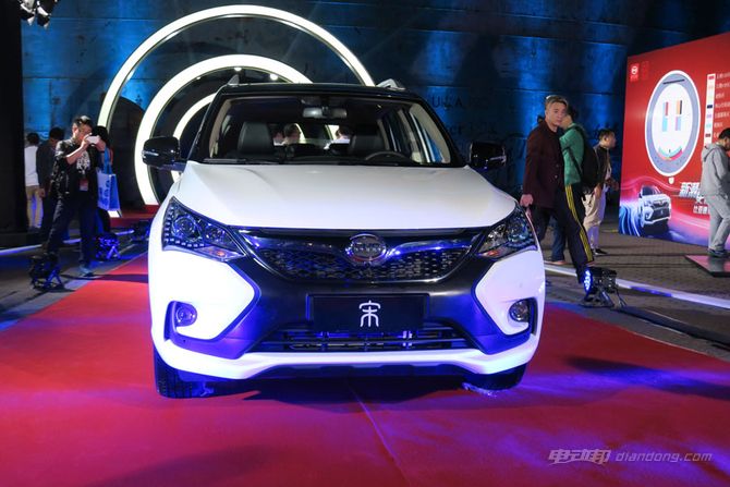 比亚迪宋混合动力落地价,比亚迪宋混合动力多少钱