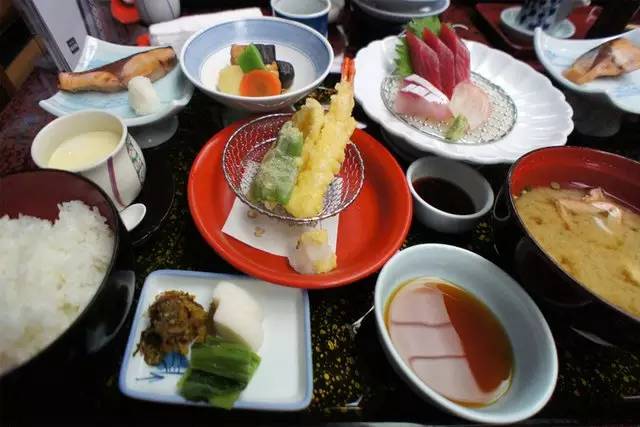 福冈是在福岛吗,福冈有哪些特色