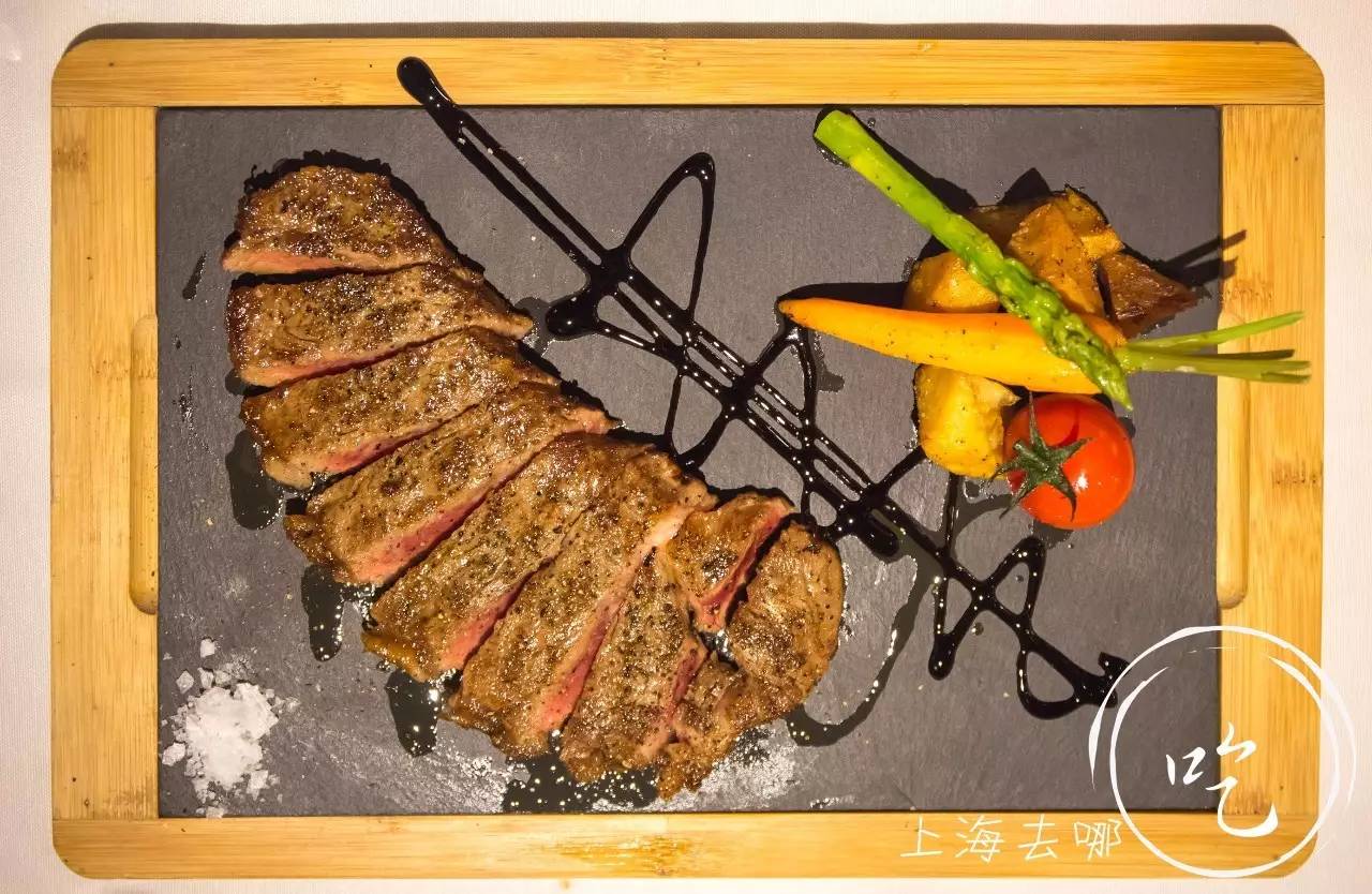 原宋庆龄办公室旧址居然藏了家酒窖餐厅!近400种原装原瓶酒爽到翻!