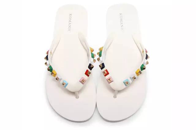 粗跟包头凉鞋适合什么脚型,各种脚型适合穿的学生凉鞋