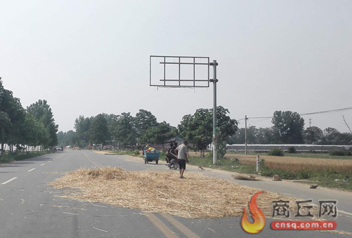 公路上晒麦子怎么解决,道路上晒麦子违法吗归谁管