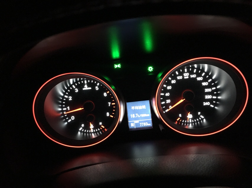 长城哈弗h6哪个性价比高,红旗hs5和哈弗h6哪个值得购买