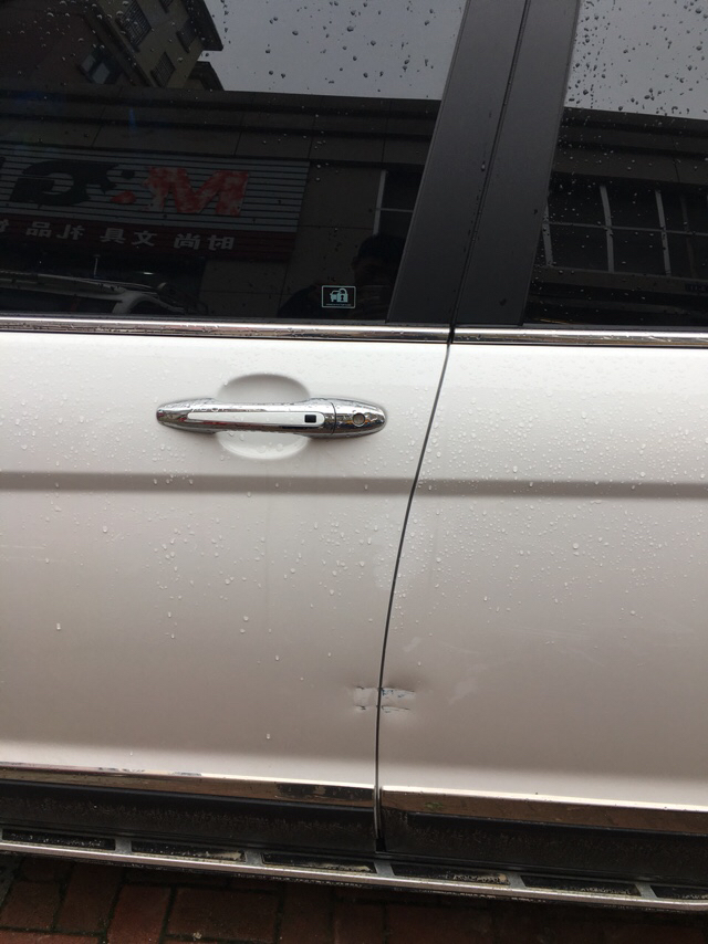 长城哈弗h6哪个性价比高,红旗hs5和哈弗h6哪个值得购买