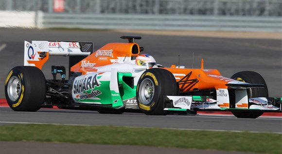 F1·一台能参赛的F1赛车需要花费多少钱?