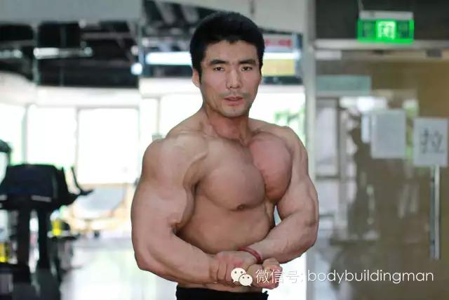 健美获得最高的奖项,健美夺冠时刻