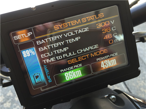 哈雷livewire试驾视频,哈雷新车livewire评测