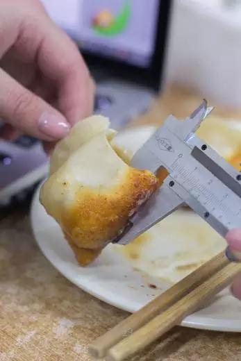 暴走上海18家锅贴店，给你最强测评分析！扛把子居然在...