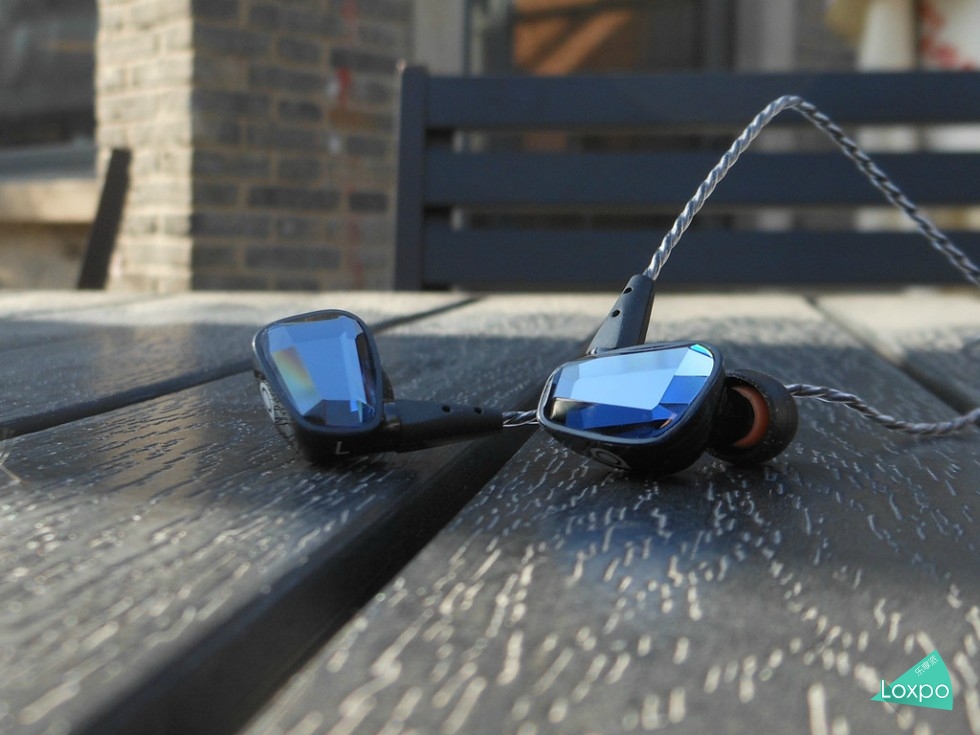 颜值出纵、音质并重-----阿思翠GX40