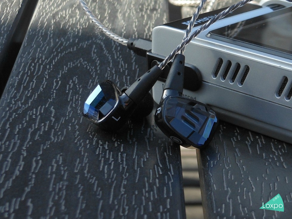 颜值出纵、音质并重-----阿思翠GX40