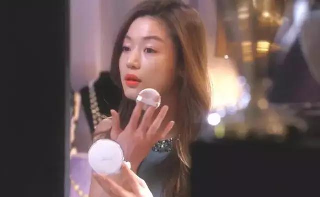 比较水润轻薄的气垫bb,2017气垫BB好用排行榜